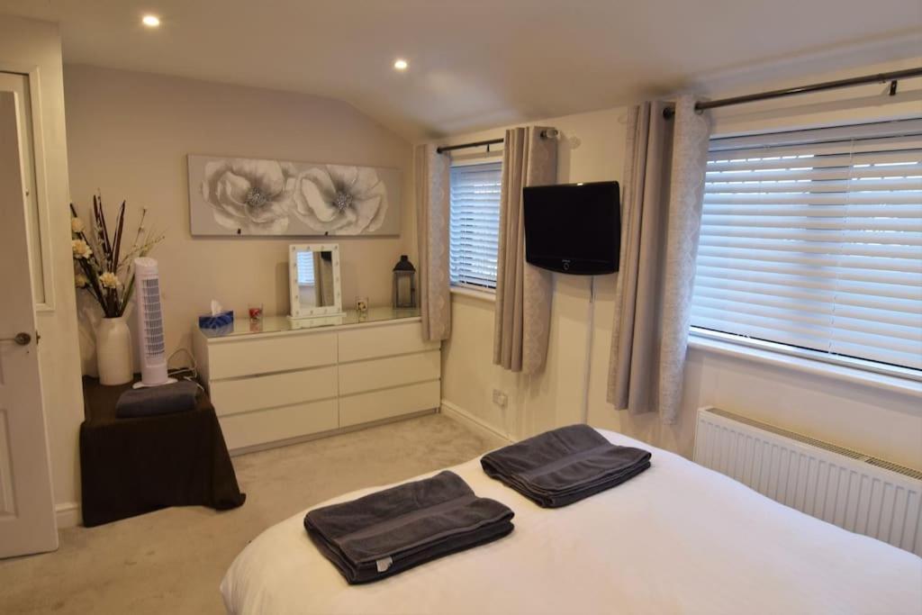 Mikes At Menai - Stylish & Spacious 3 Bed House In Menai Bridge. المظهر الخارجي الصورة