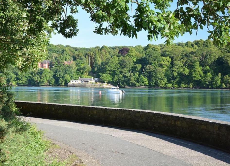 Mikes At Menai - Stylish & Spacious 3 Bed House In Menai Bridge. المظهر الخارجي الصورة