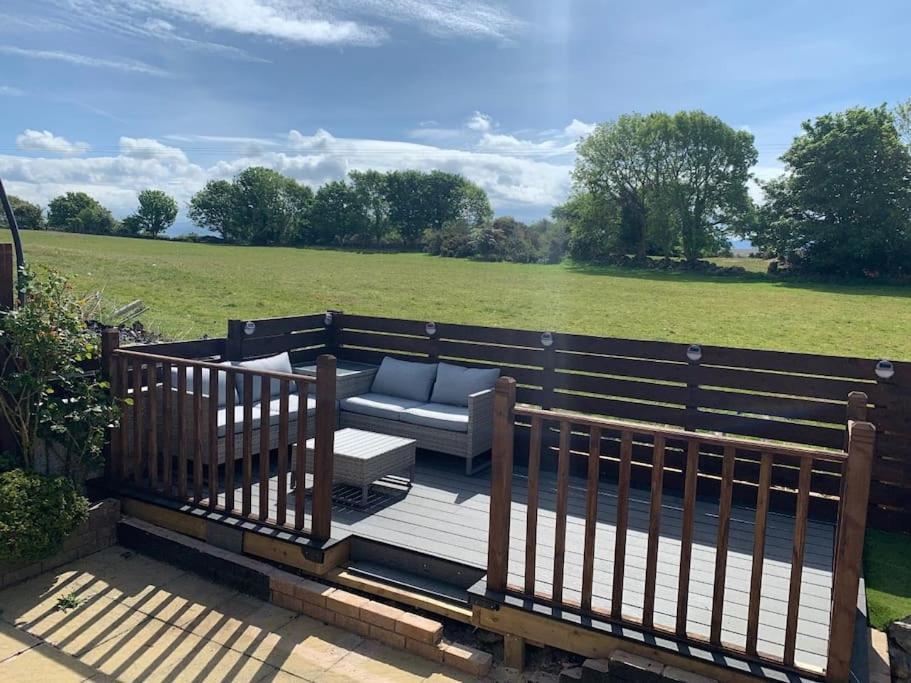 Mikes At Menai - Stylish & Spacious 3 Bed House In Menai Bridge. المظهر الخارجي الصورة